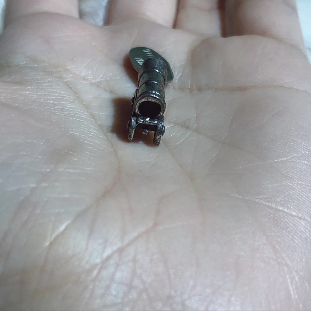 Vintage Yellowstone National Park Sterling Silver Wagon Charm - Picture 3 of 5